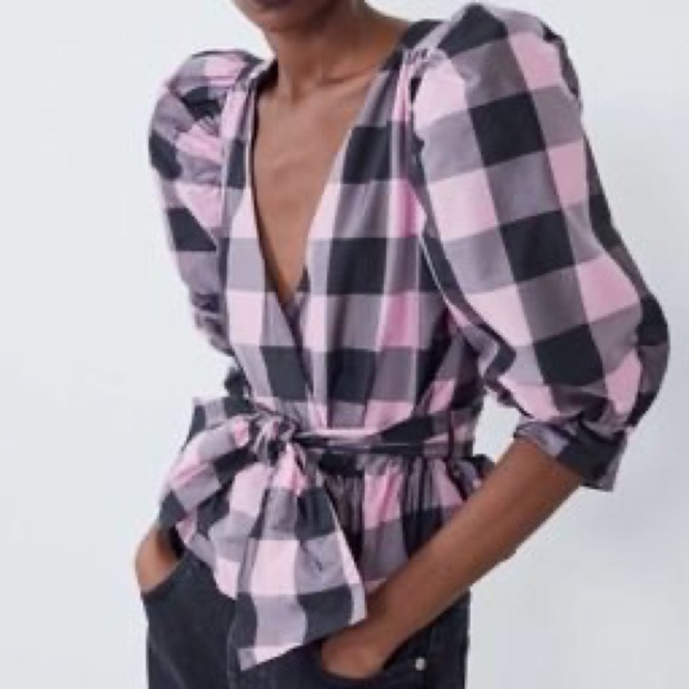 Puff sleeved gingham taffeta blouse